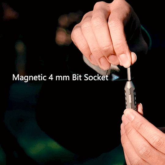 Dark Fire 2.0 – Titanium Multitool Keychain Lantern