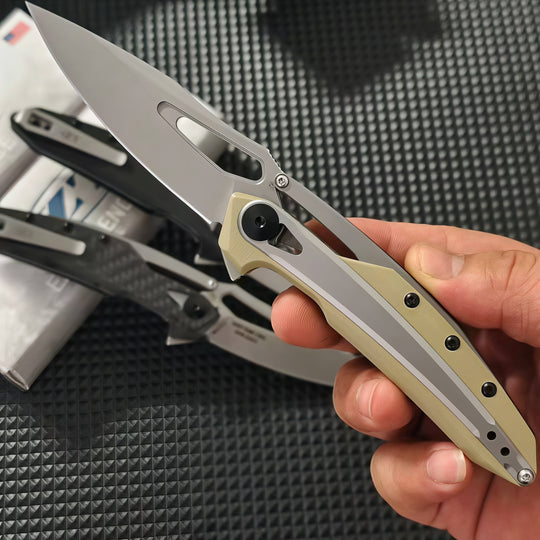 The Renvik:CPM 20CV Steel Portable Sharp Blade EDC Folding Knife