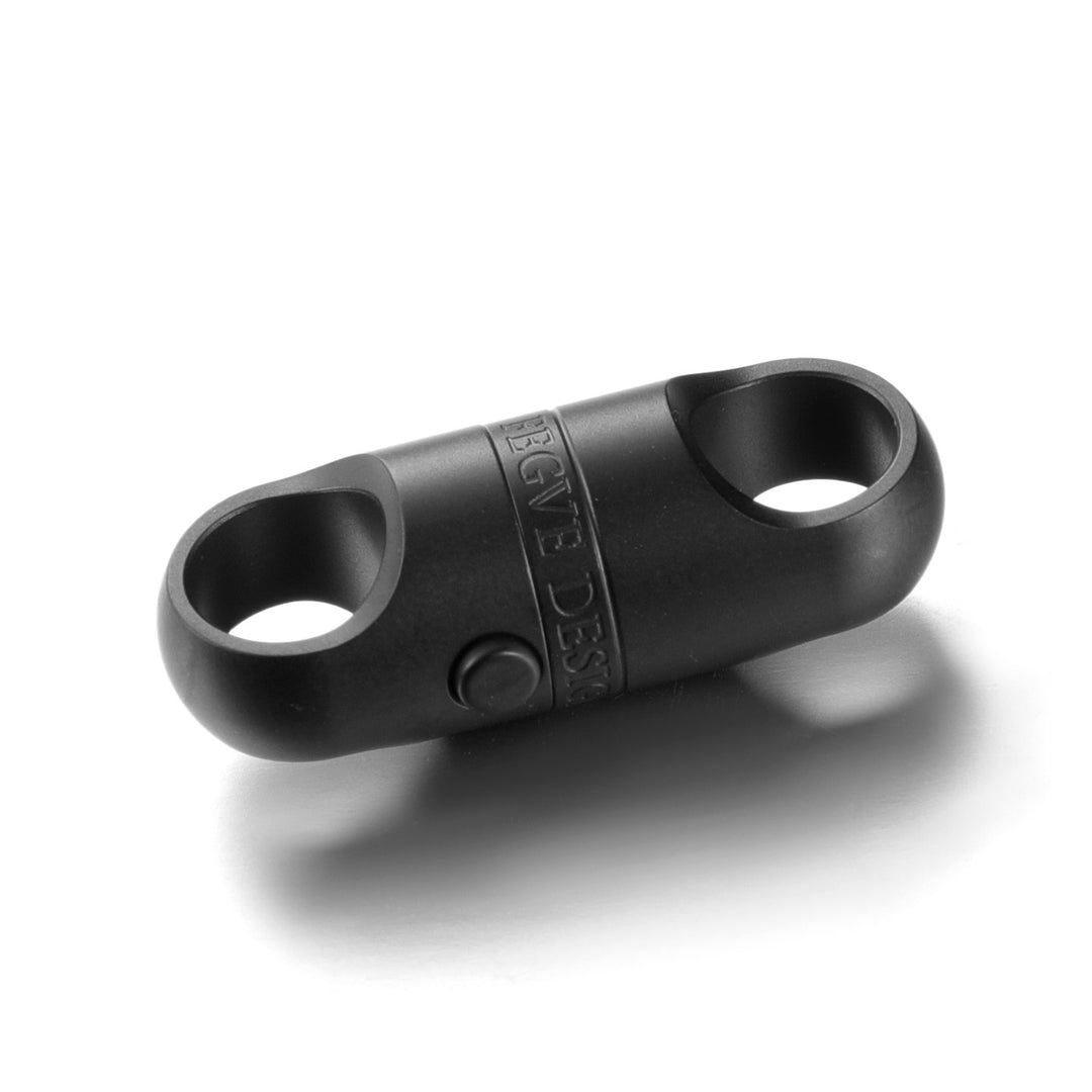 Star-to-Orbit Attraction:Titanium Spin & Pull Keychain Clip Rotatable Quick-Release Buckle