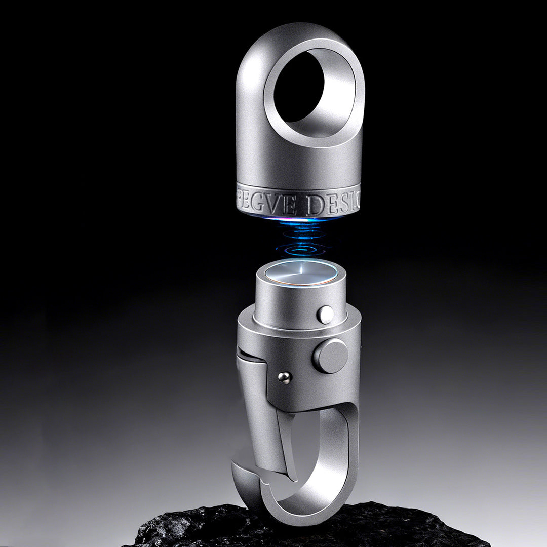 Star-to-Orbit Attraction:Titanium Spin & Pull Keychain Clip Rotatable Quick-Release Buckle