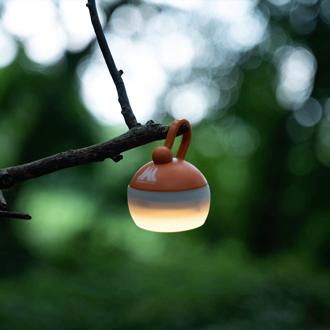 PineGlow - Vintage Rechargeable Lantern With 80H Battery For Camping Ambiance.