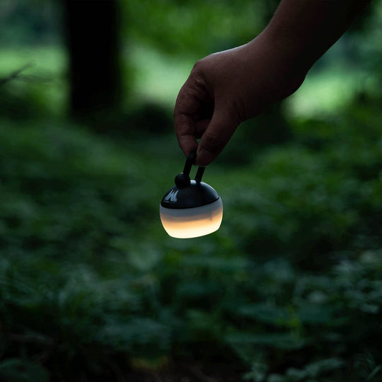 PineGlow - Vintage Rechargeable Lantern With 80H Battery For Camping Ambiance.