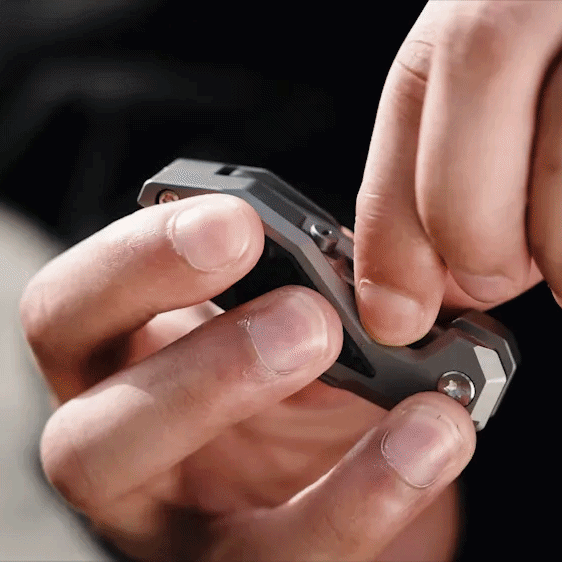 FoldRazor: A Titanium Folding Razor Inspired by EDC Tool