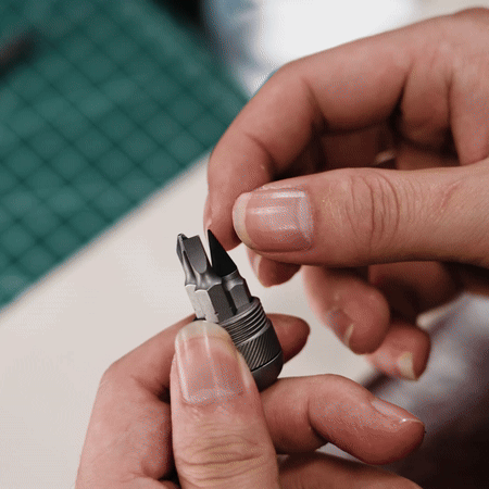 Arcos Driver：4-Angle Foldable Titanium Ratchet Screwdriver