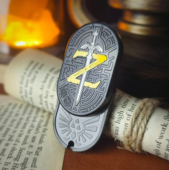 Sword & Shield:3-in-1 EDC Fidget Spinner Mechanical Ratchet Toy