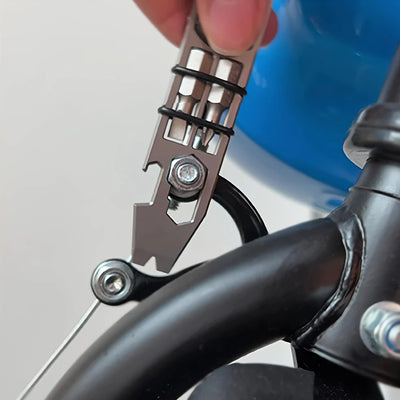 Titanium Falcon EDC Multi-Tool – Ultra-Light Ratchet Pry Bar & Dual Bits