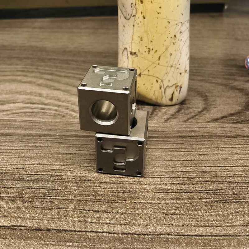 ADD ONS : Blocks Titanium Knife Pendant (Free paracord)