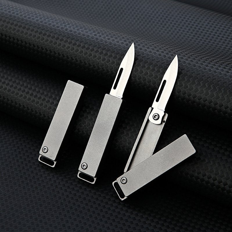Moonlight Box: Titanim Pocket Knife