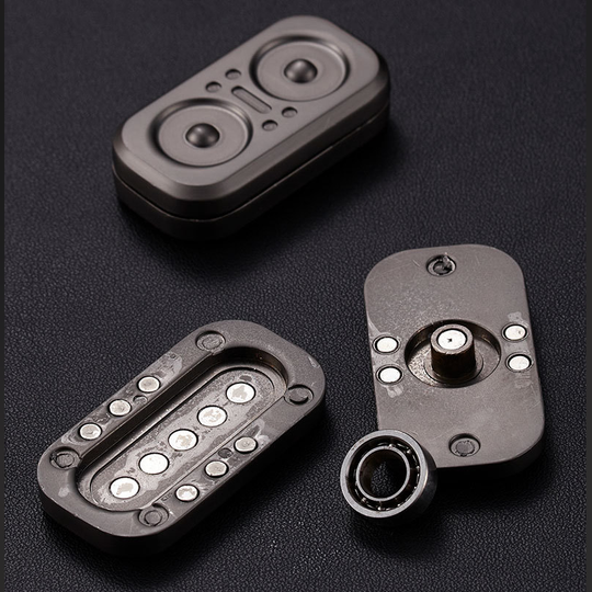 Owl Fidget Coin – 360° Magnetic Spinner