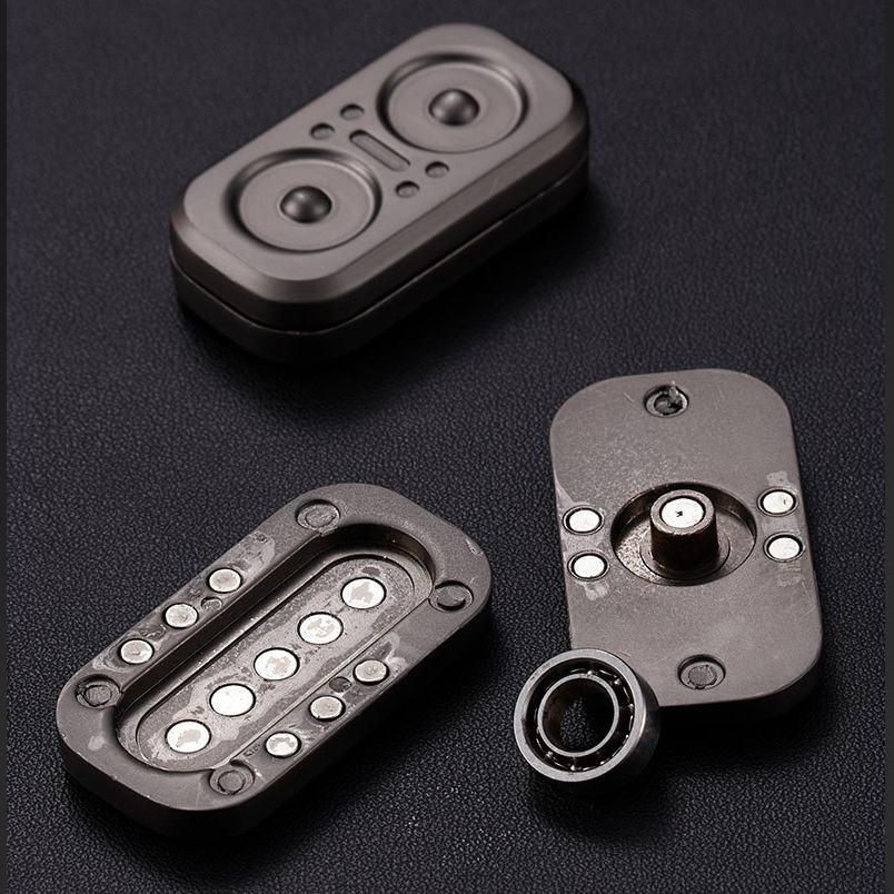 Owl Fidget Coin – 360° Magnetic Spinner
