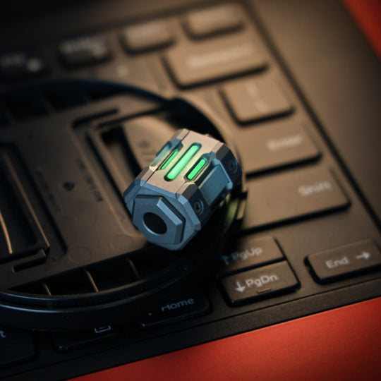 TiSpinx: Titanium Pendant That Redefines EDC