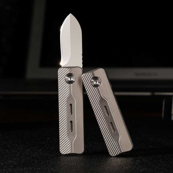 TiNova: Magnetic Titanium Mini EDC Knife & Fidget Tool – Edctitan